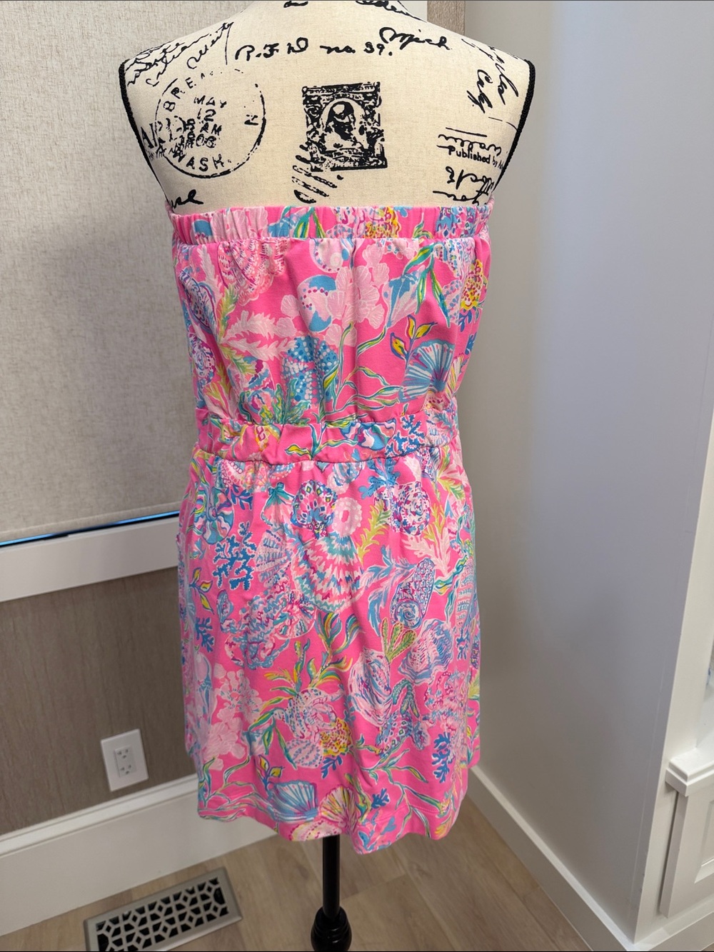 Lilly Pulitzer Pink Tropical Strapless Swim Coverup - Picture 2 of 3